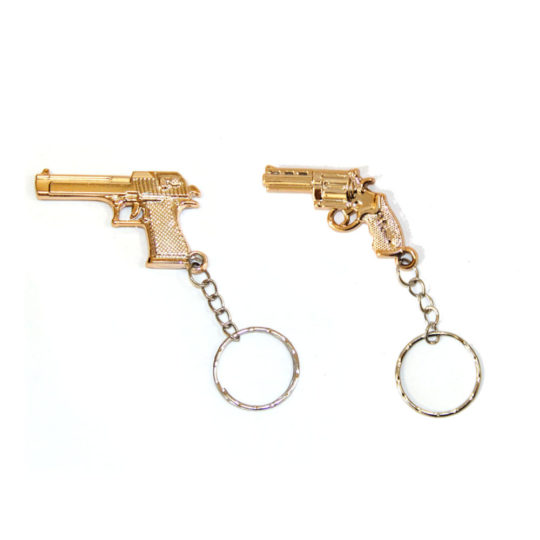 Брелок сувенирный золото Пистолет уп.12шт 134